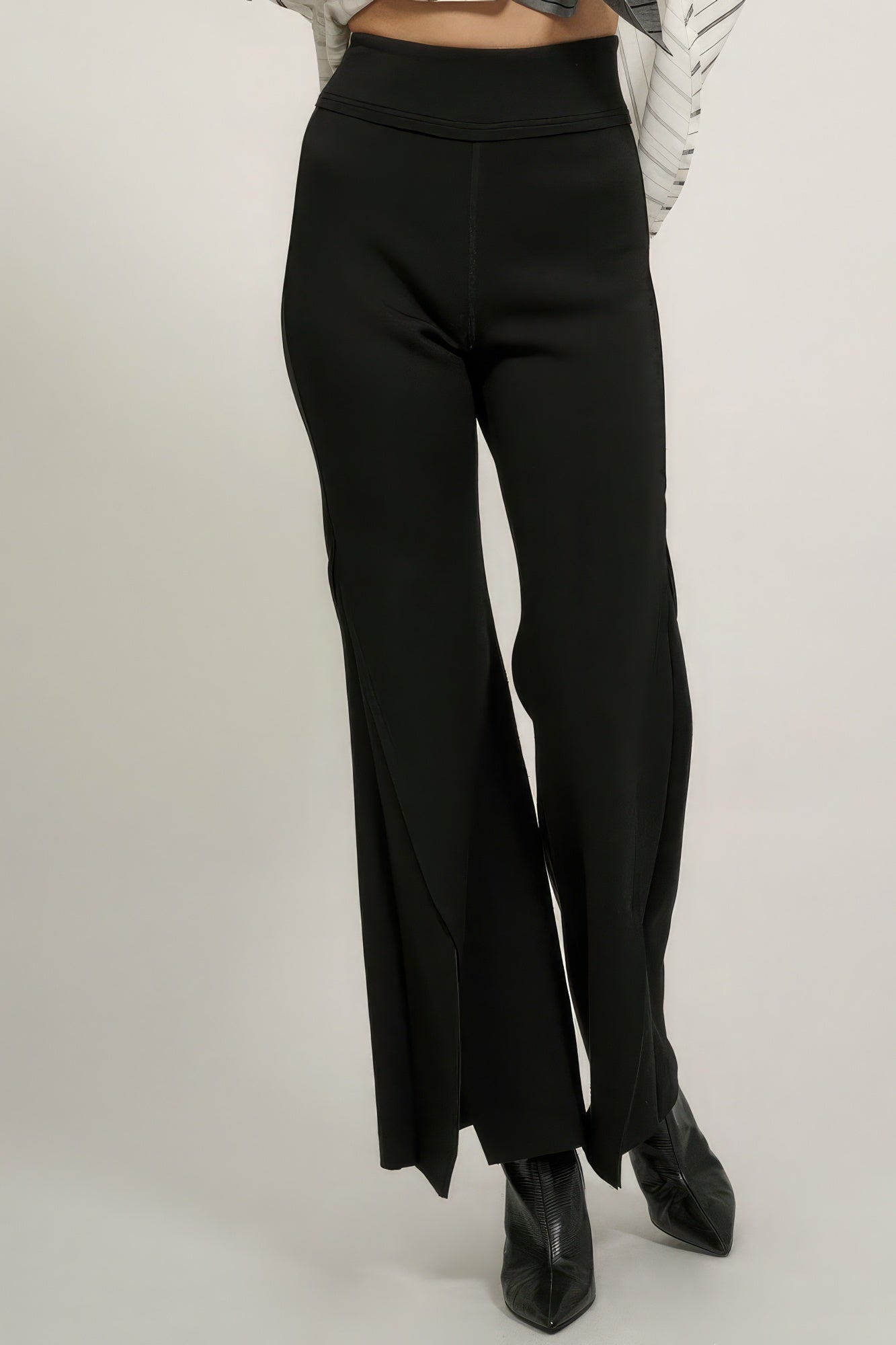 Expose Seam Flare Pants